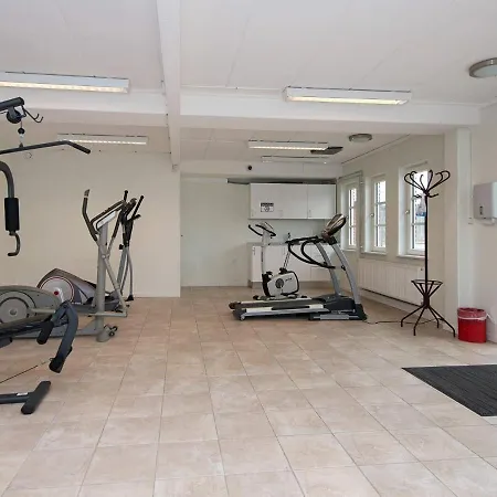 8 Person Holiday On A In Romo Apartment